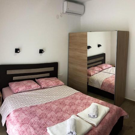 Apartmani Cupara Tivat Luaran gambar