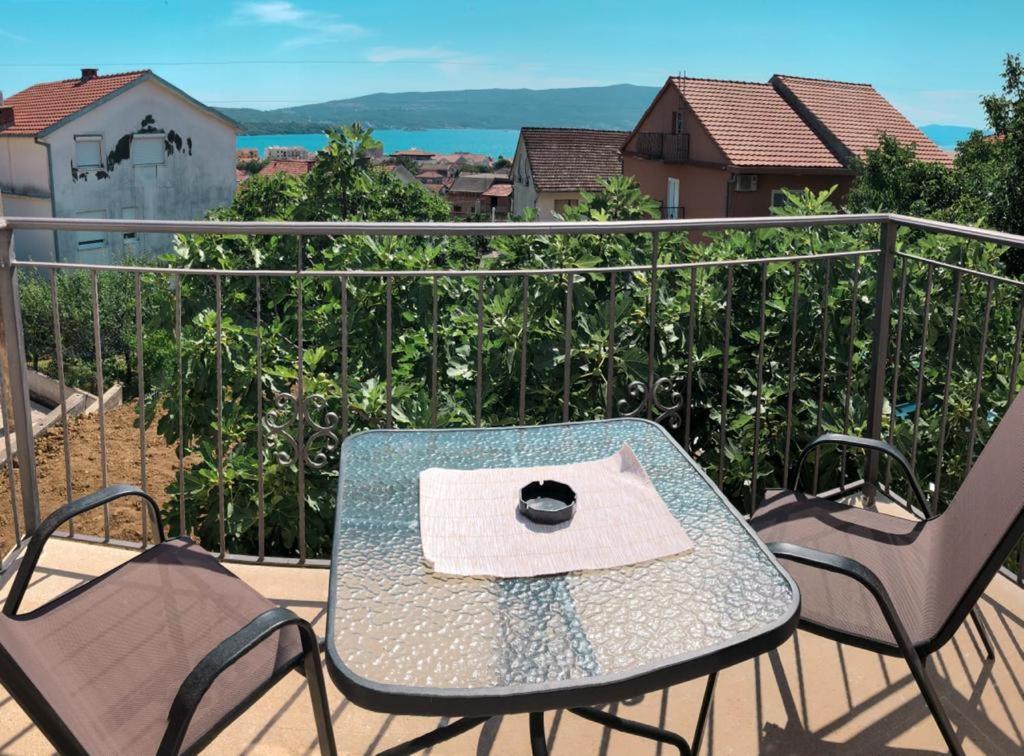 Apartmani Cupara Tivat Luaran gambar