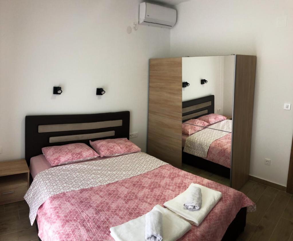 Apartmani Cupara Tivat Luaran gambar